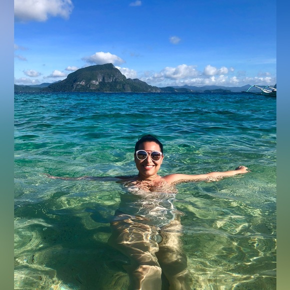 Meet your Posher, Lucy. - Picture 3 of 5